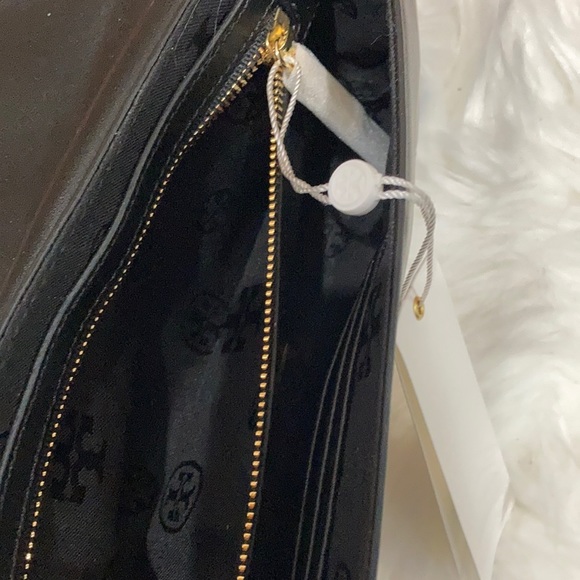 Tory Burch NEW Leather envelope clutch - Picture 9 of 12